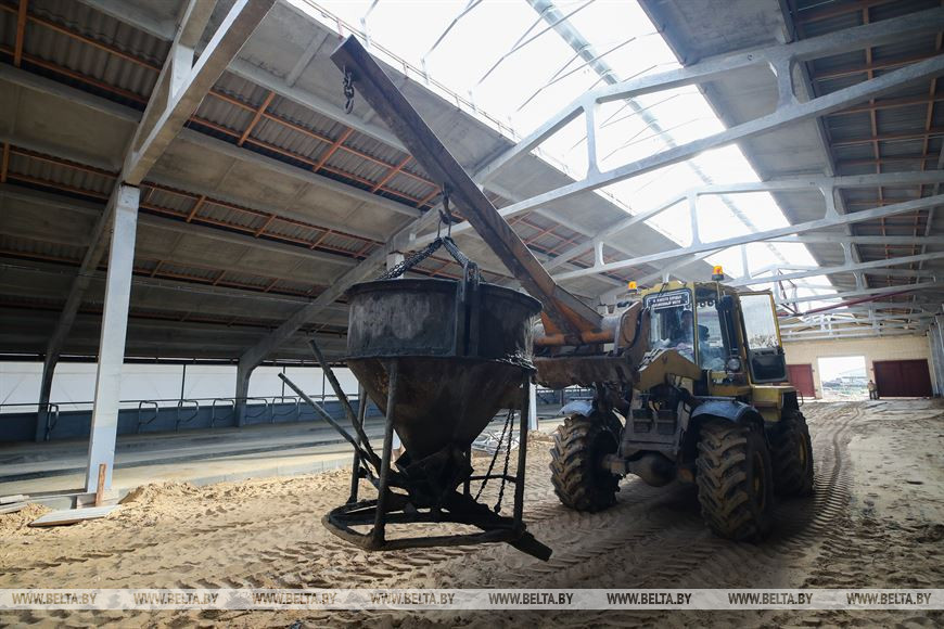Крупный молочно-товарный комплекс строят в Жабинковском районе