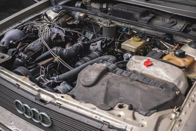Audi Quattro 1984 года, который 39 лет простоял в гараже, выставили на продажу