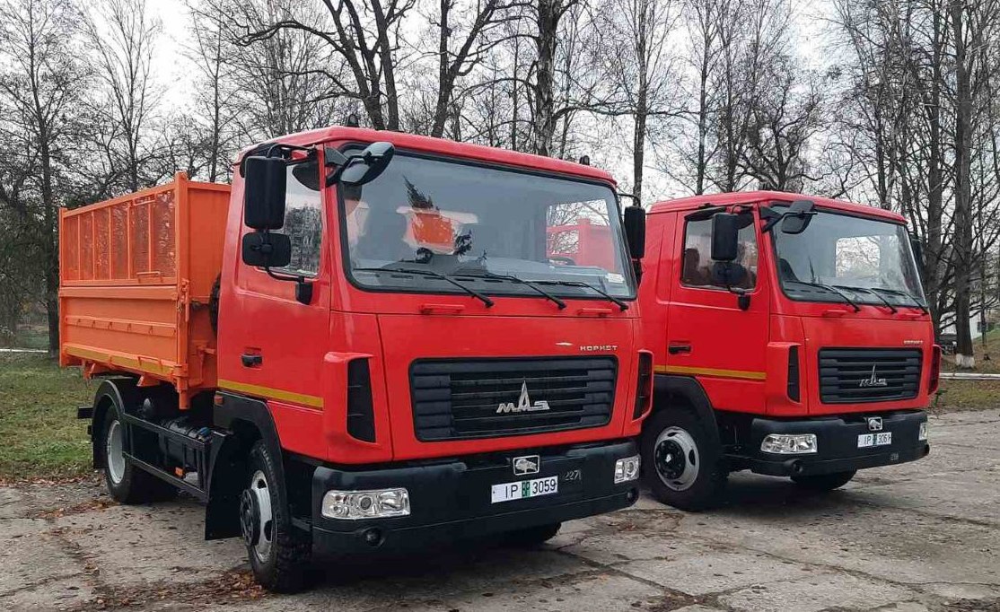 Два новых МАЗа переданы Пинскому аграрному колледжу