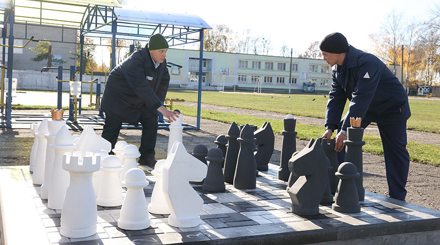 Как живут в колонии и о чем мечтают подростки, осужденные по наркостатье