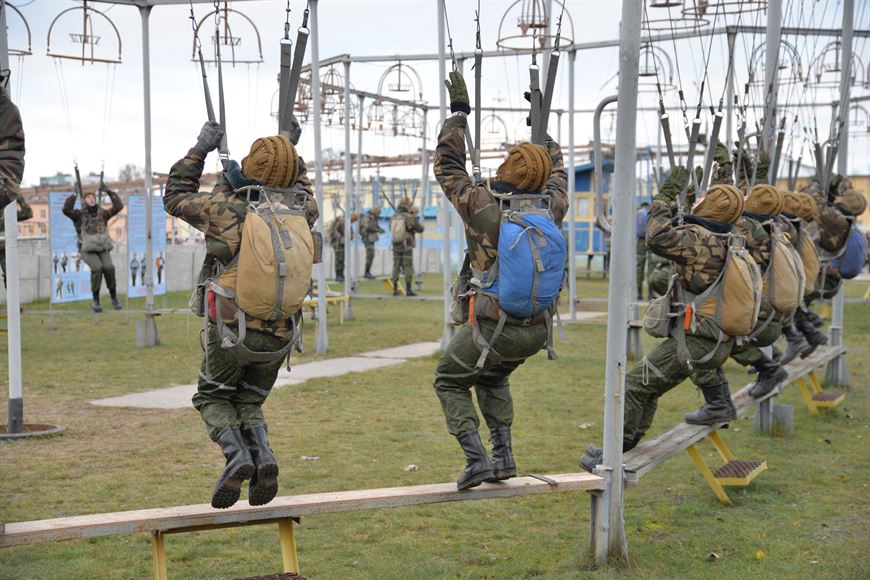 «Десантное братство зарождается в первые дни службы». Новобранцы вливаются в коллектив 38-й бригады