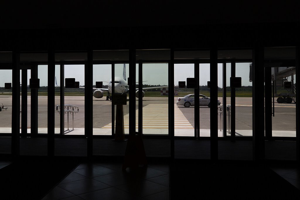 «Вместо 11 дней отдыха получилось семь». Туристы о мучениях с перелетом в Китай