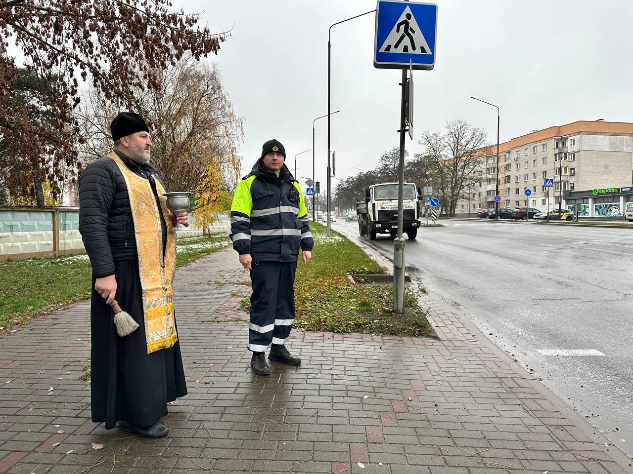 В Бресте освятили места, где произошли смертельные ДТП