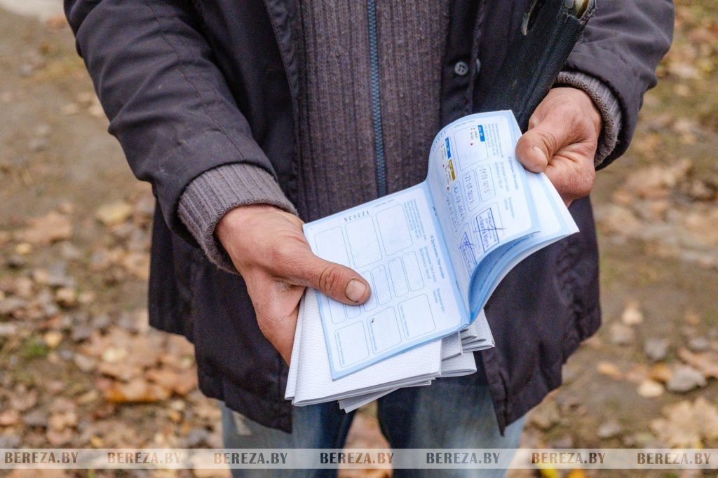 Заложники ситуации: 47 собак стали причиной конфликта между жителями Кабаков (Березовский район)