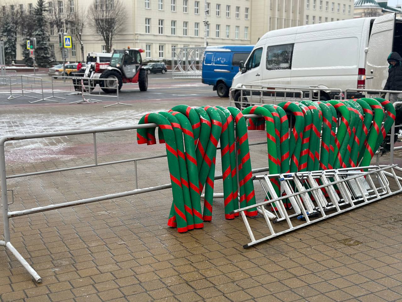 Уникальный каток вокруг главной елки Бреста. Появились подробности