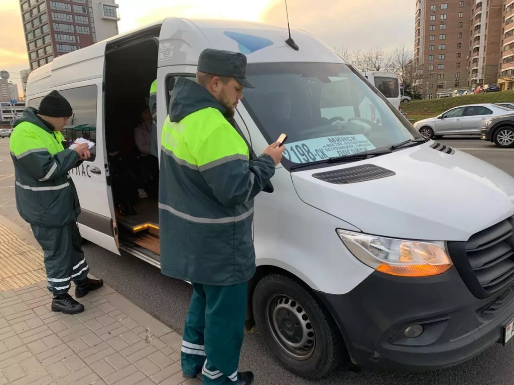 Маршруточные войны: чего хотят пассажиры, перевозчики и что требует закон