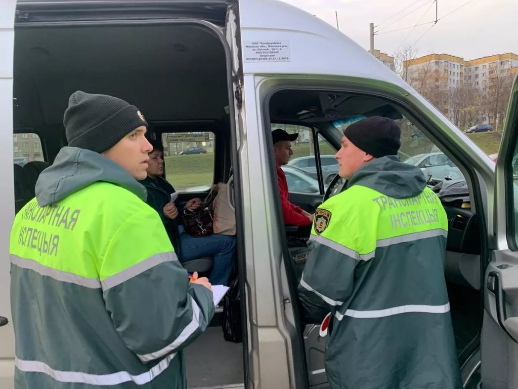 Маршруточные войны: чего хотят пассажиры, перевозчики и что требует закон
