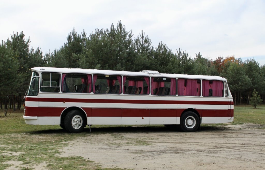 «Жена, конечно, не в восторге». Брестчанин купил советский ЛАЗ-699Р за $1 000, а вложил уже 10 тысяч долларов