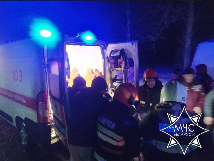 В Витебской области автобус столкнулся с фурой