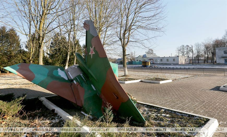 Сегодня исполняется 65 лет со дня рождения первого Героя Беларуси Владимира Карвата