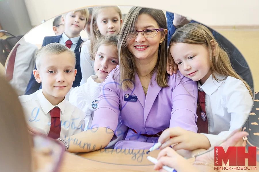 Видеоролик учительницы из Беларуси набрал 5,5 млн просмотров в Instagram. О чем он, и как снимался