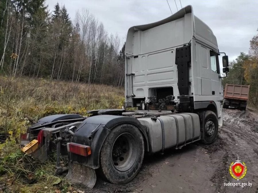 Мужчина угнал седельный тягач, чтобы проведать даму сердца.