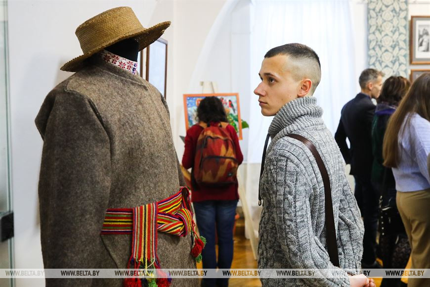 Самобытную культуру Пинско-Ивацевичского региона представили в Художественном музее Бреста