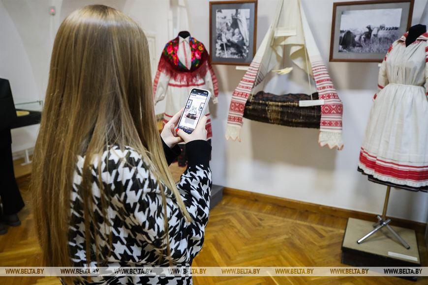 Самобытную культуру Пинско-Ивацевичского региона представили в Художественном музее Бреста