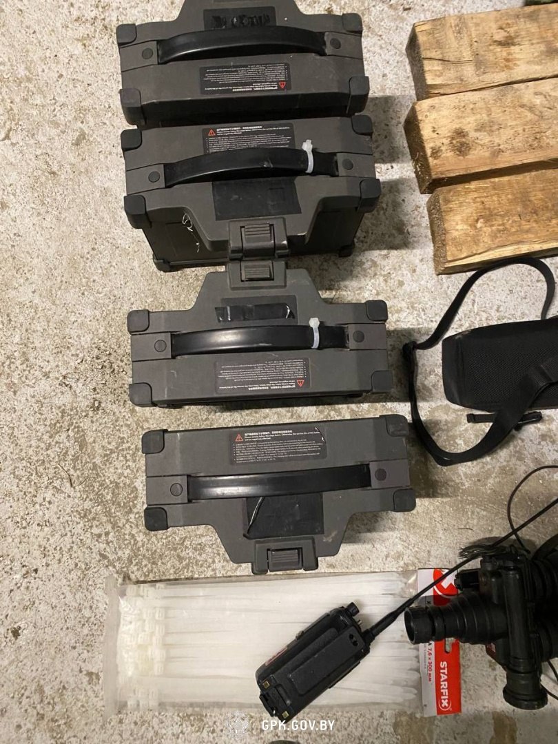 Оператора беспилотника пограничники нашли у границы с помощью служебной собаки