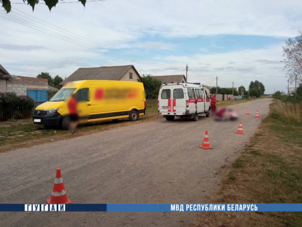 Автомобиль насмерть сбил полуторагодовалого ребенка в Гомельской области