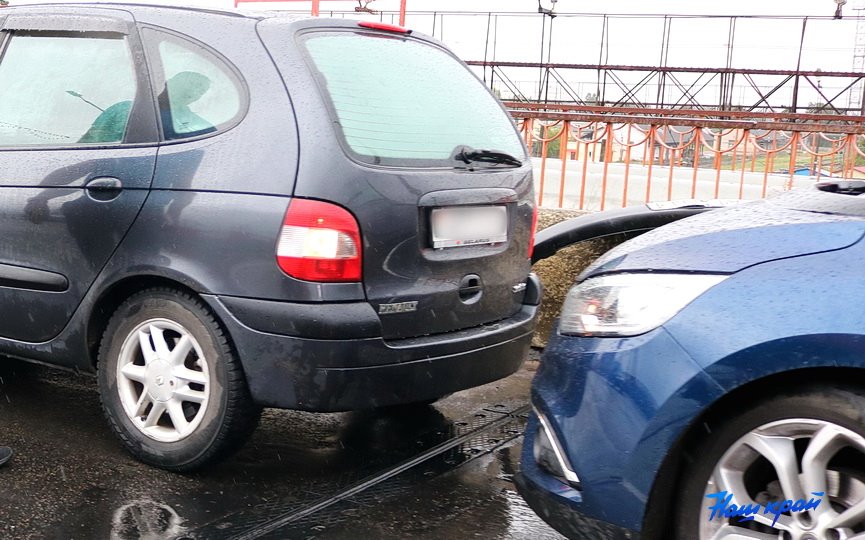 Восемь автомобилей столкнулись в Барановичах на путепроводе