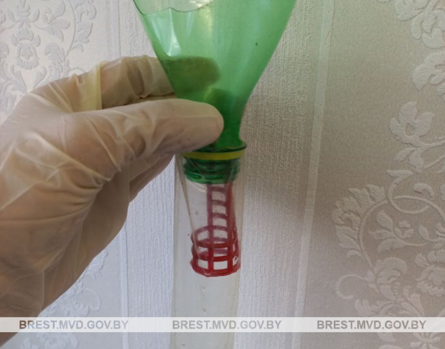 Житель Брестской области получал наркотик для лечения, сливал и продавал знакомым