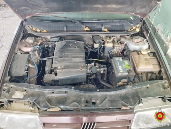 Мужчина не смог поставить на учет FIAT. Инспектор забраковал идентификационный номер