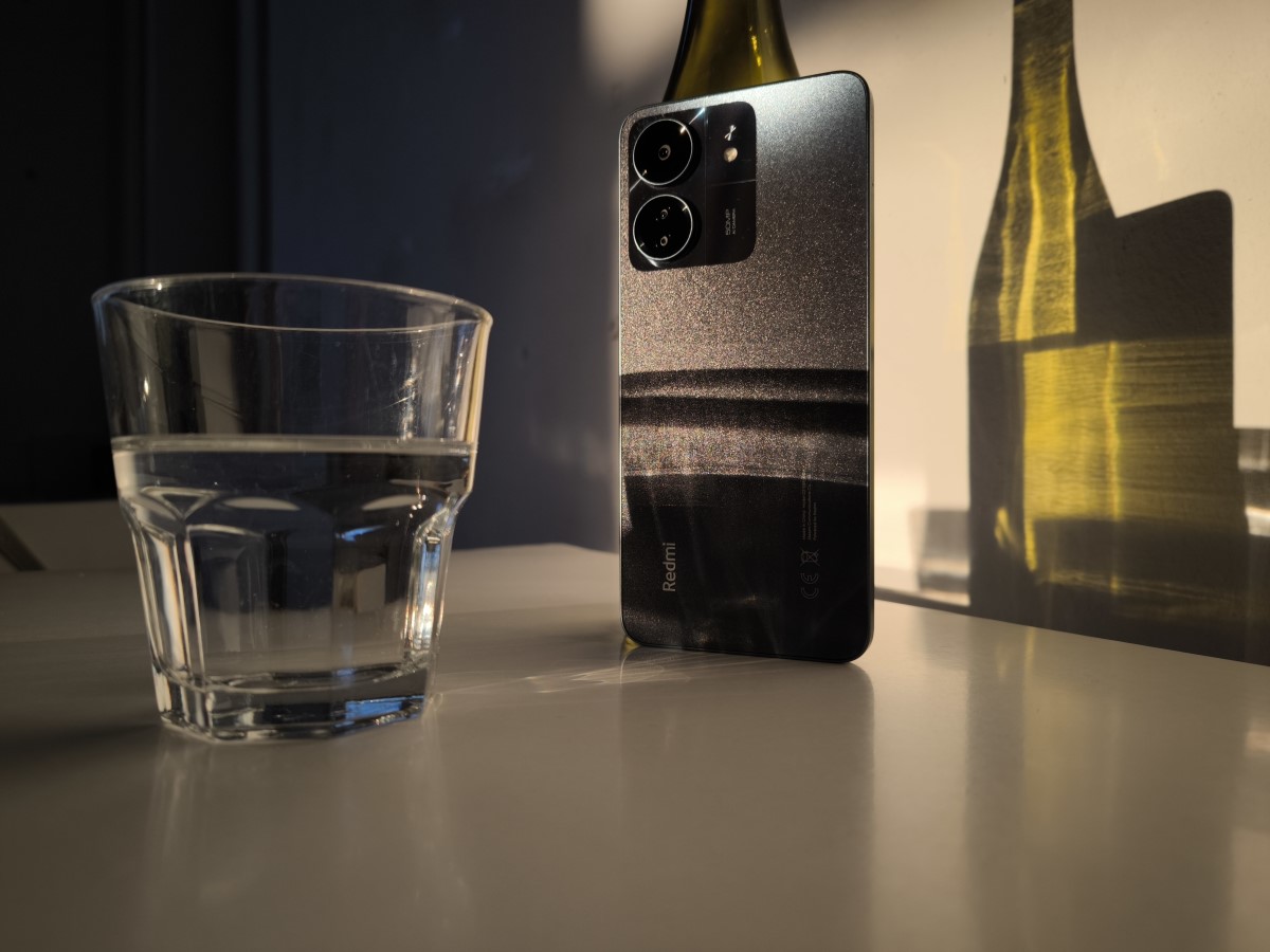 Обзор нового Redmi 13C. Народный хит или “проходим мимо”?