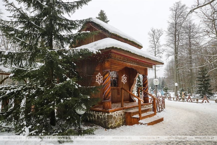 В поместье Деда Мороза в Национальном парке «Беловежская пуща» стартовал зимний туристический сезон