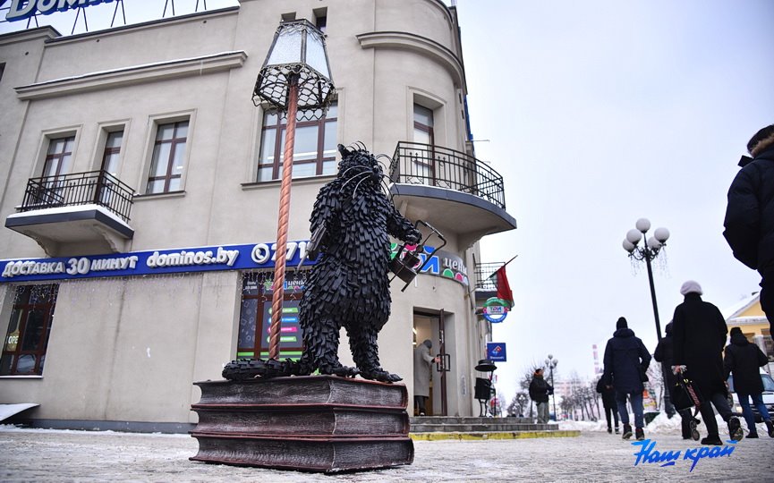 Эксклюзивный фонарь появился на бульваре Штоккерау в Барановичах