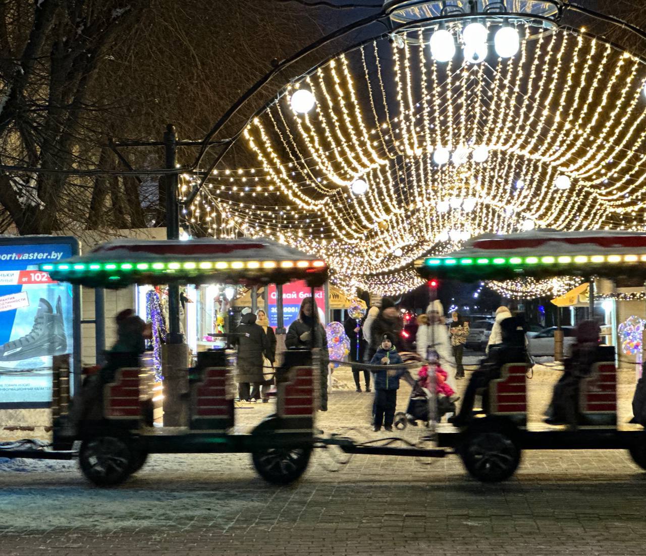 Сказочный и праздничный Брест. Смотрите фото и видео