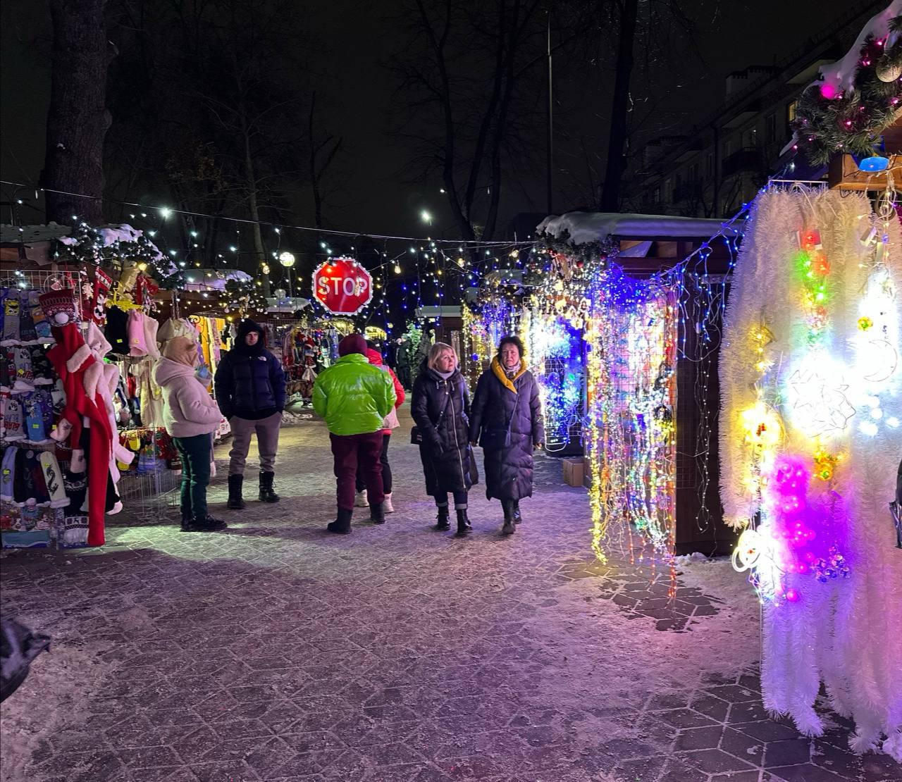 Сказочный и праздничный Брест. Смотрите фото и видео