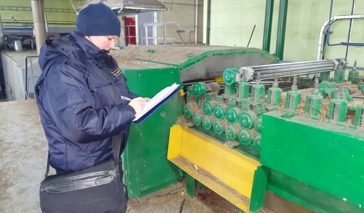 В Поставах слесарь лишился руки на работе