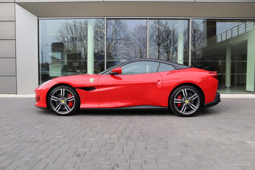 Сколько стоит самый доступный Ferrari в Беларуси?