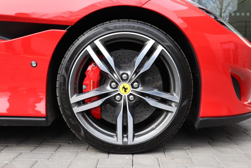 Сколько стоит самый доступный Ferrari в Беларуси?