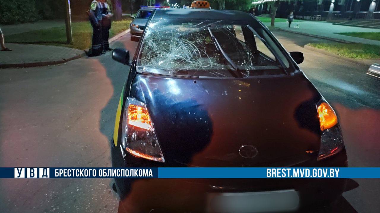Легковушка сбила мужчину в Бресте