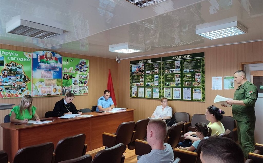 Суд в Лунинце приговорил призывника-уклониста к двум месяцам ареста