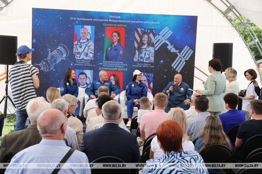 Белорусские космонавтки рассказали, как готовятся к полету в космос