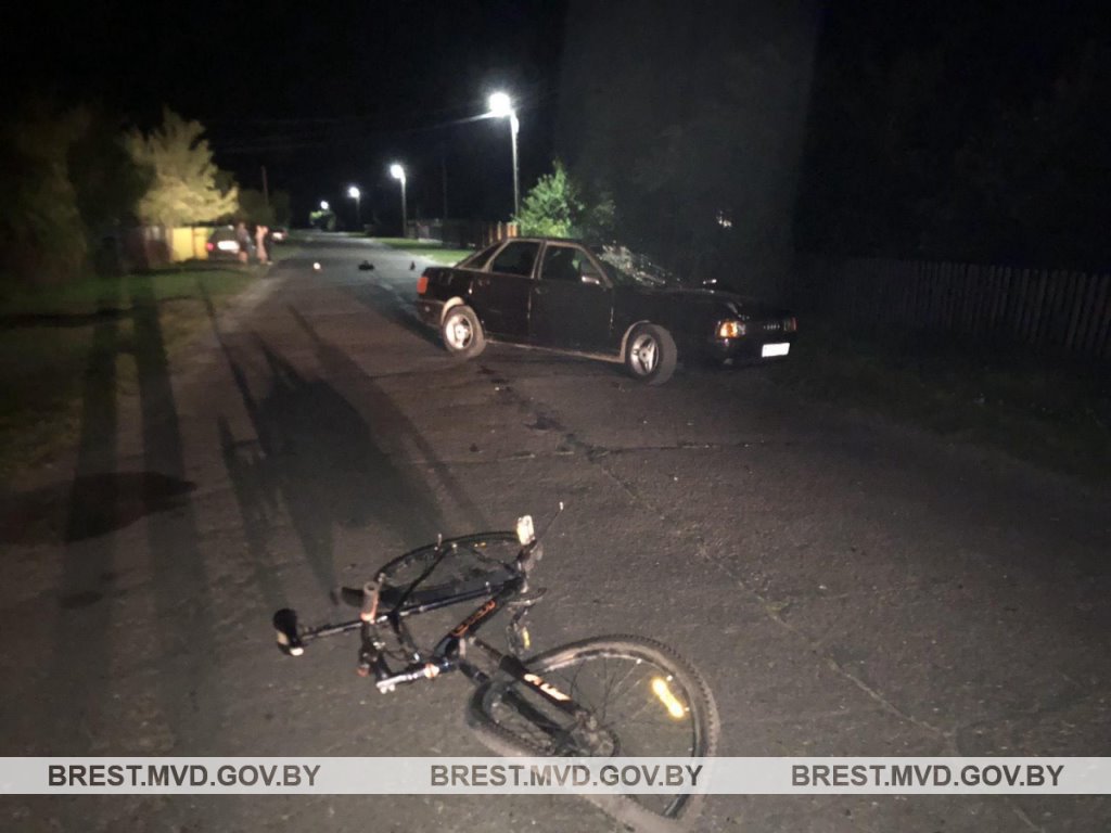 В Столинском районе сбили велосипедиста