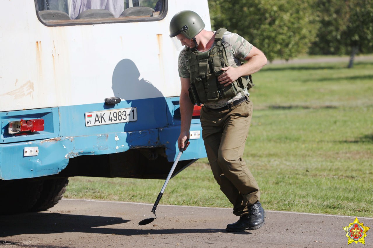 Спецподразделения стран ОДКБ отработали освобождение заложников на гидроузле Бреста