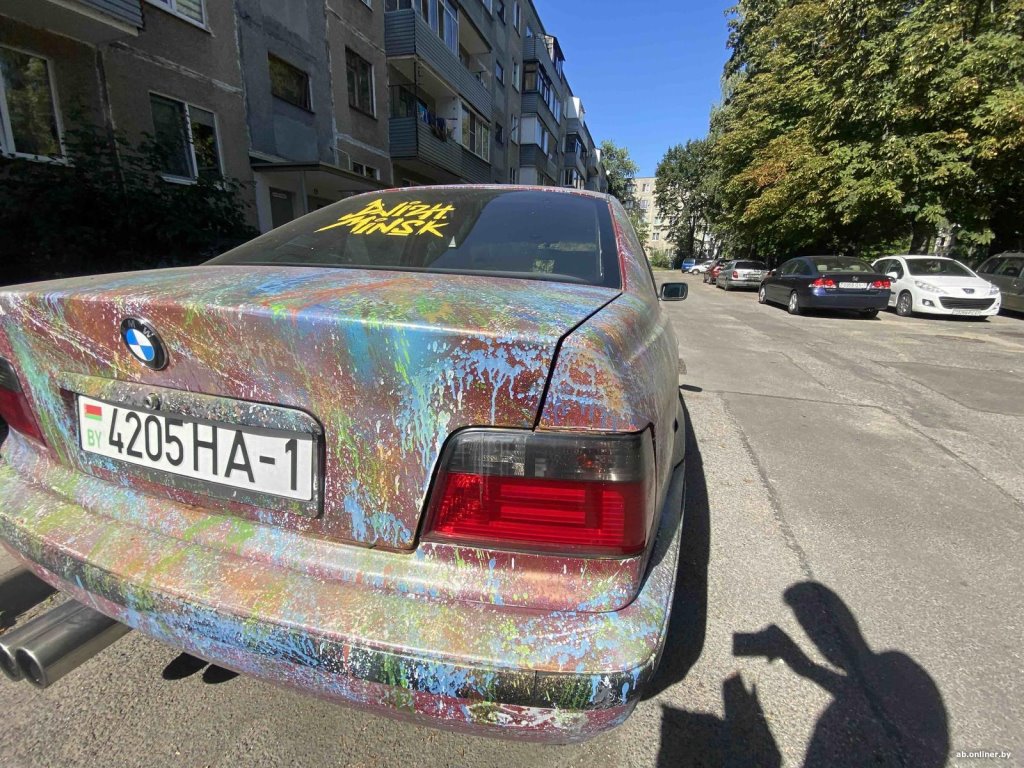 Похоже, это самая разноцветная BMW в Беларуси. Правда, есть нюансы