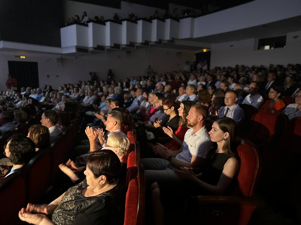 Рок-опера и огневое шоу: в Бресте открылся XXVII театральный фестиваль «Белая вежа»