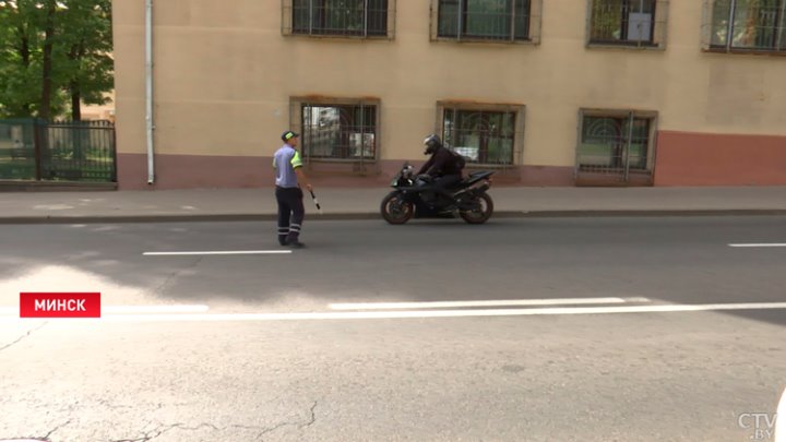 Штрафы от 37 до 185 рублей. Как ГАИ в столице борется с шумом мотоциклов в ночное время?