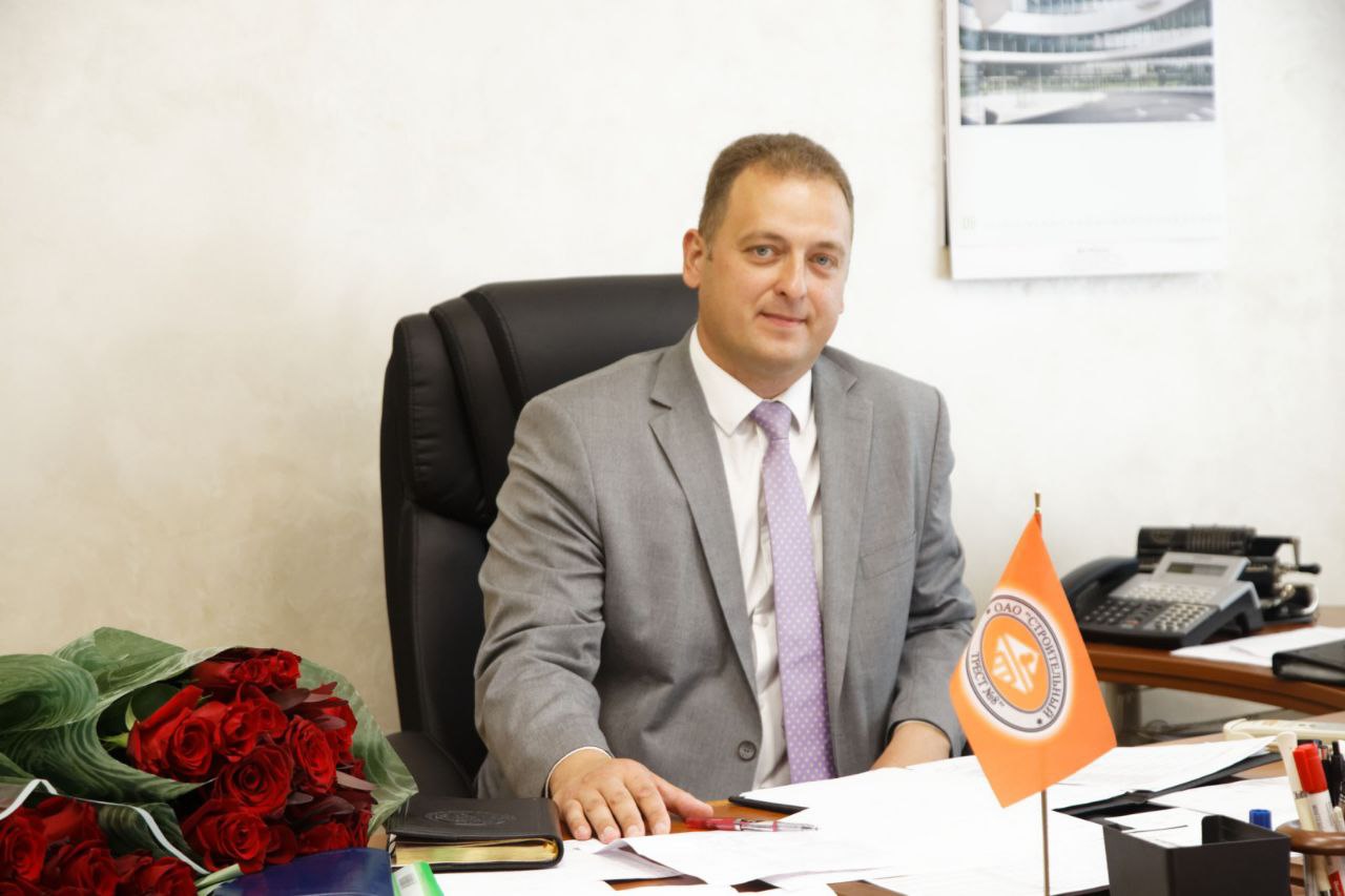 Коллективу ОАО «Стройтрест N 8» представили нового руководителя