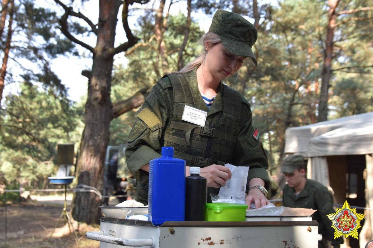 На полигоне «Брестский» прошло занятие с личным составом медицинской роты 38-й одшбр