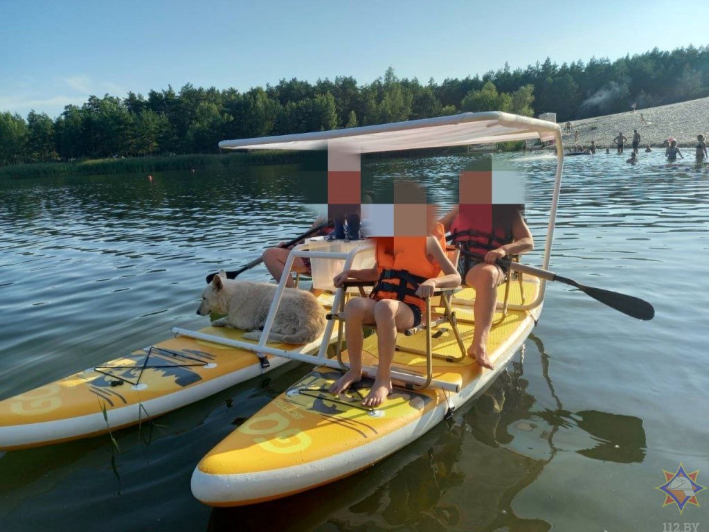 В Кобринском районе спасли троих человек и собаку — случай на озере Каташи
