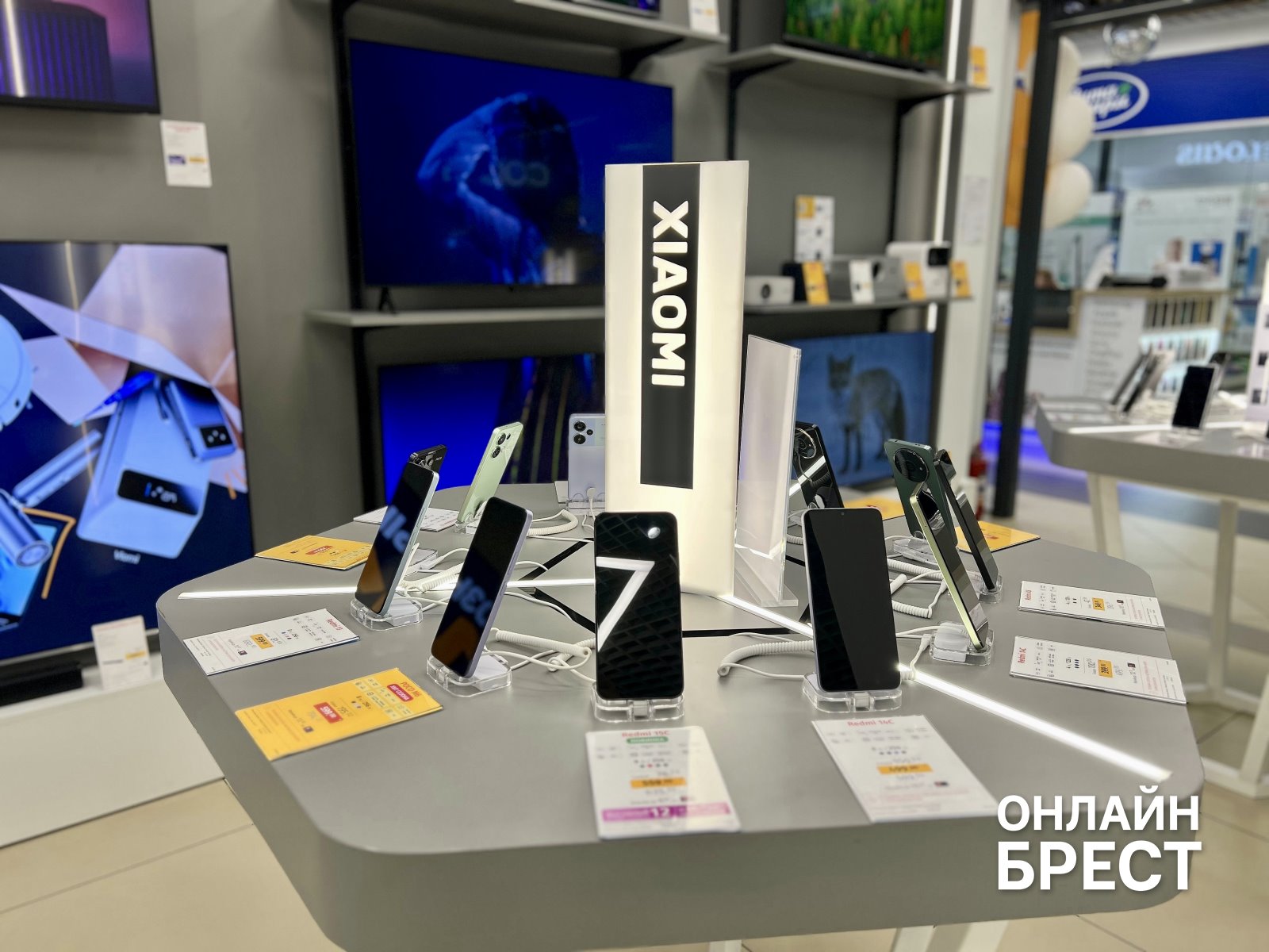 Учись, работай, отдыхай – и хватай МЕГА-скидки до 70% в Xistore Брест + Розыгрыш 101 подарка!