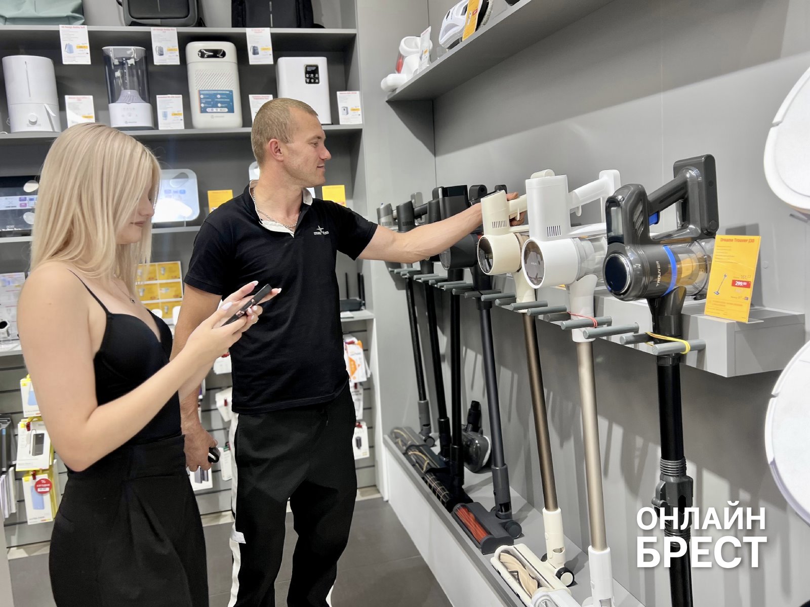 Учись, работай, отдыхай – и хватай МЕГА-скидки до 70% в Xistore Брест + Розыгрыш 101 подарка!