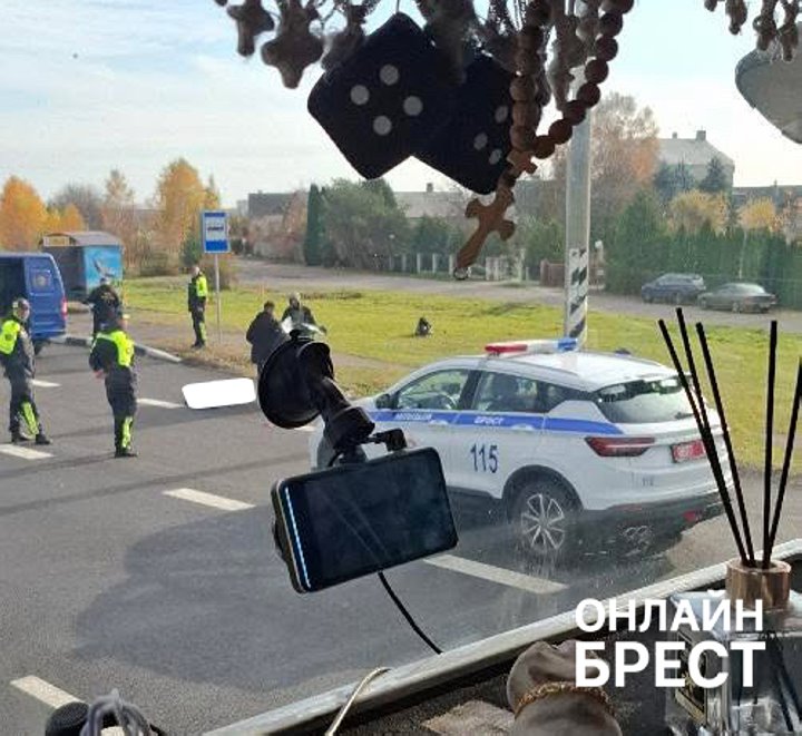 Трагедия на М1 под Брестом: пьяный тракторист не уступил дорогу — мотоциклист погиб