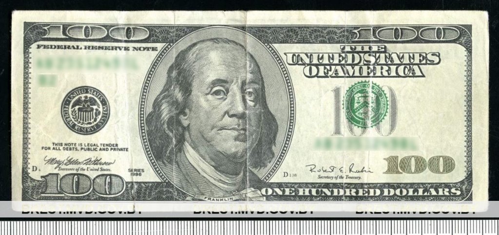 Жительница Брестской области привезла из РФ фальшивые $100