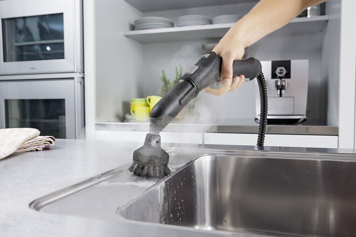 Как превратить 3 часа уборки в 30 минут? Ответ — пароочиститель Karcher