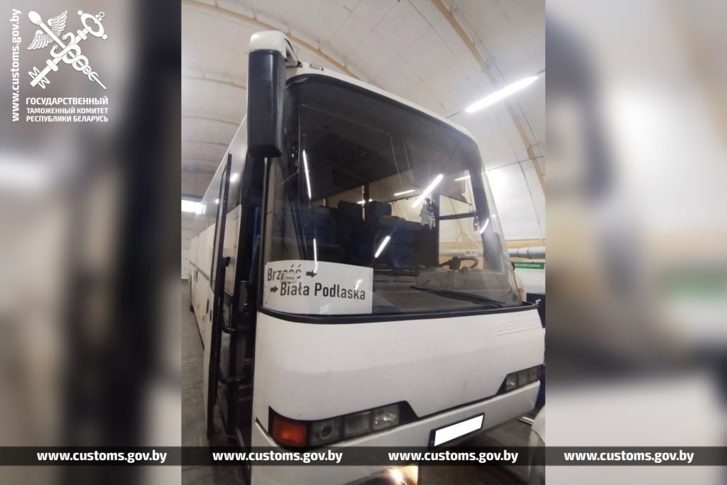 Вот что нашли в автобусе на границе в Бресте