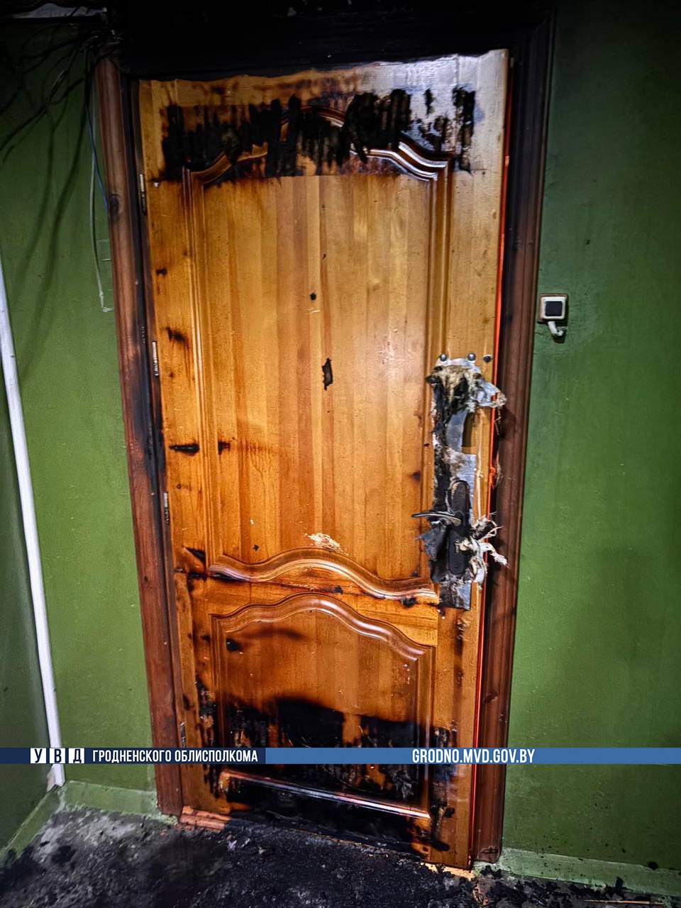 Белорус поджег дверь квартиры бывшей жены