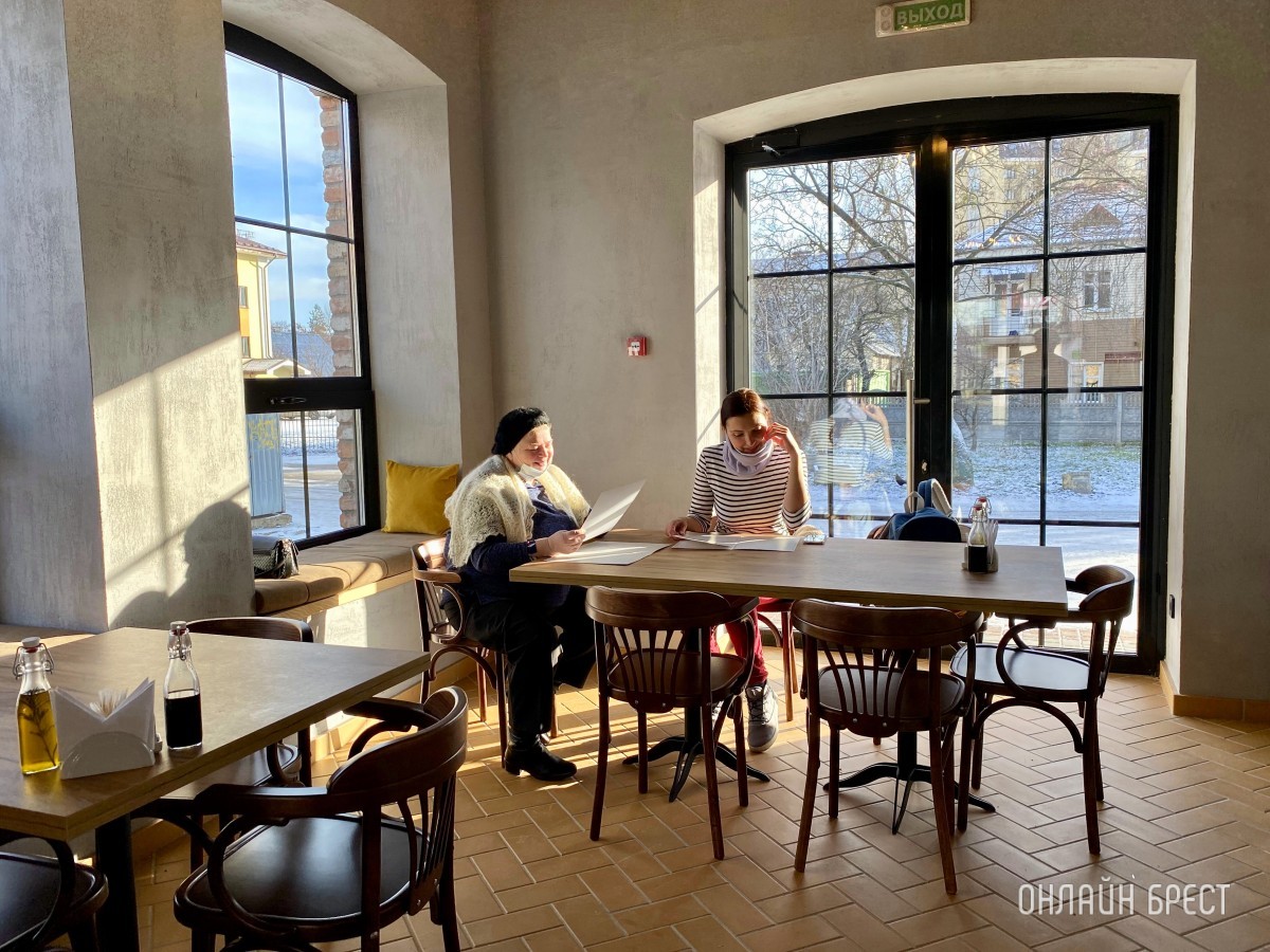 Такую пиццу вы еще не пробовали! В Бресте открылась новая пиццерия «Mozzarella» с 35 видами пицц